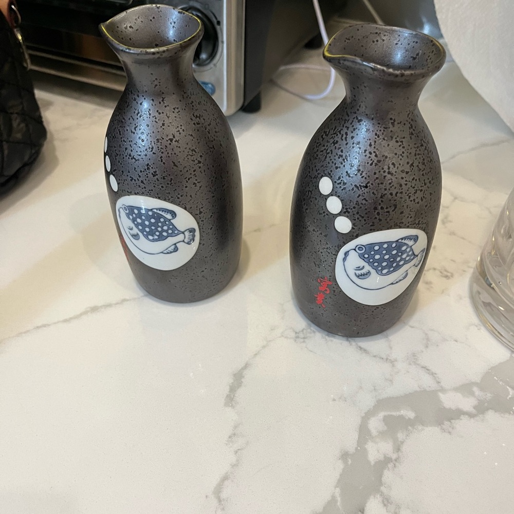 Fugu sushi decanter